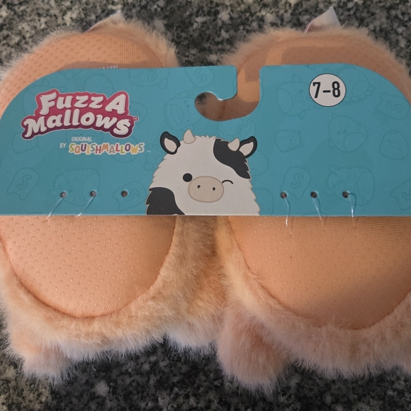 Squishmallows Peach Fox Kids Slippers - Picture 2 of 5